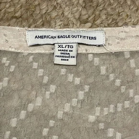American Eagle polyester tank. - Picture 2 of 3